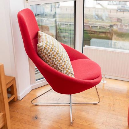 Sunny Maisonette With Views Over Canary Wharf, Londra Esterno foto