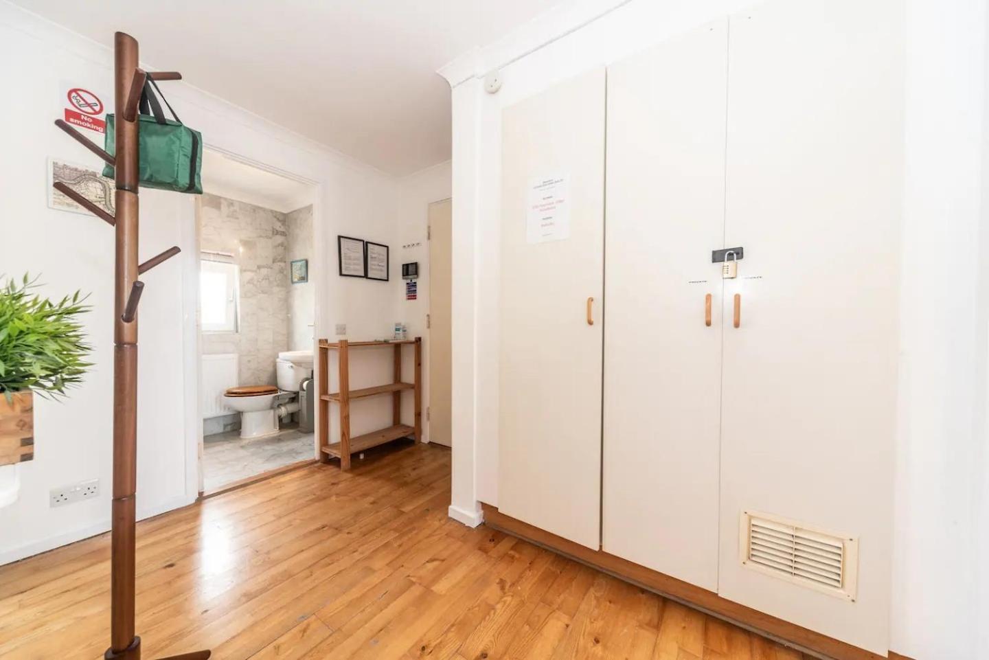 Sunny Maisonette With Views Over Canary Wharf, Londra Esterno foto