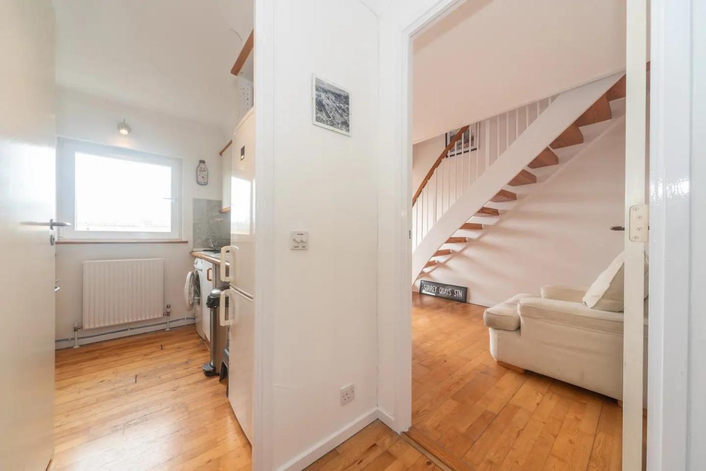 Sunny Maisonette With Views Over Canary Wharf, Londra Esterno foto