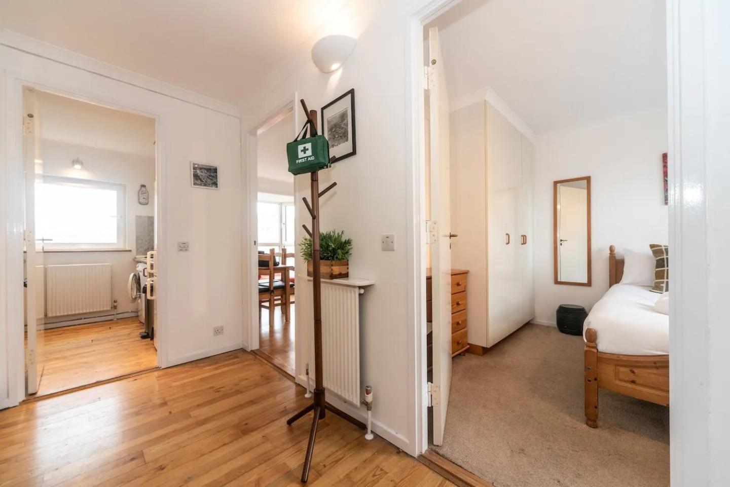 Sunny Maisonette With Views Over Canary Wharf, Londra Esterno foto