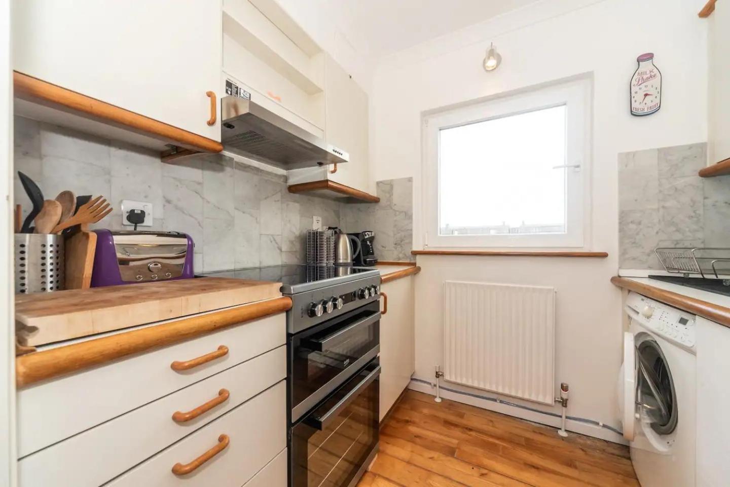 Sunny Maisonette With Views Over Canary Wharf, Londra Esterno foto